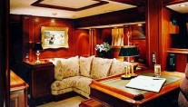 JULIET - Lounge Area